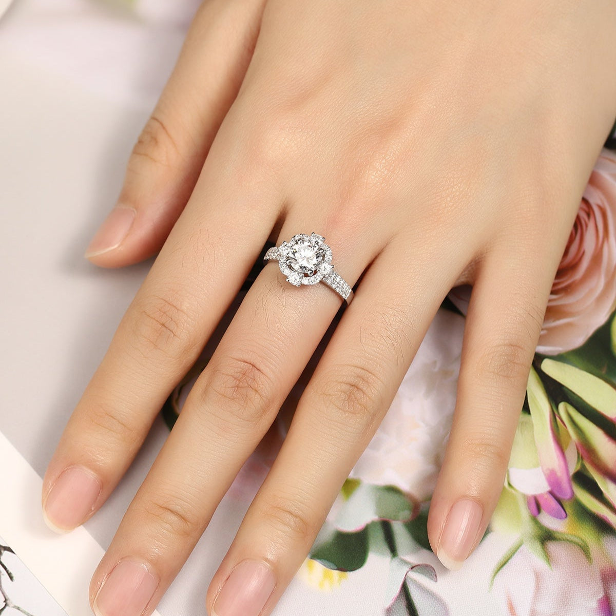 PT950 Platinum Circular 1ct Lab Grown Diamond Ring MTR014