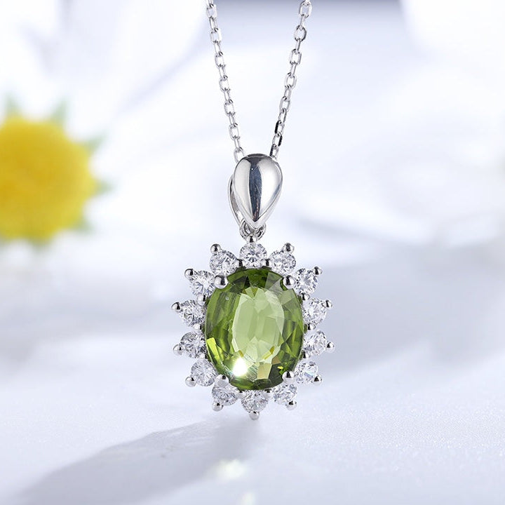 S925 Silver 3.56ct Natural Olivine Necklace W