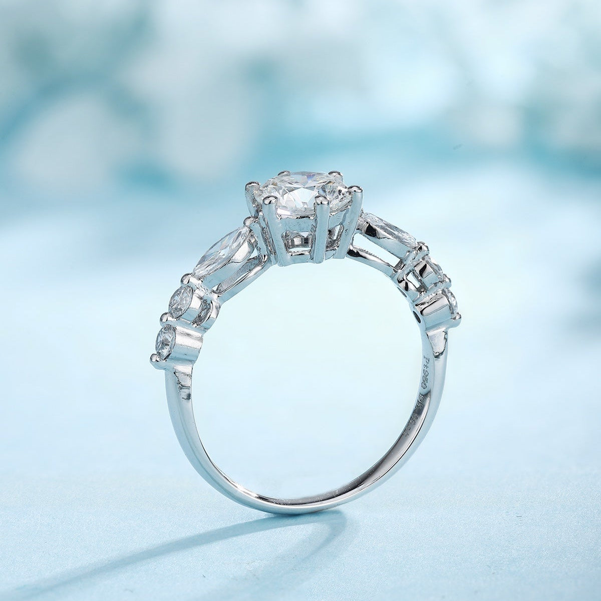 PT950 1.00ct Lab Grown Diamond Ring