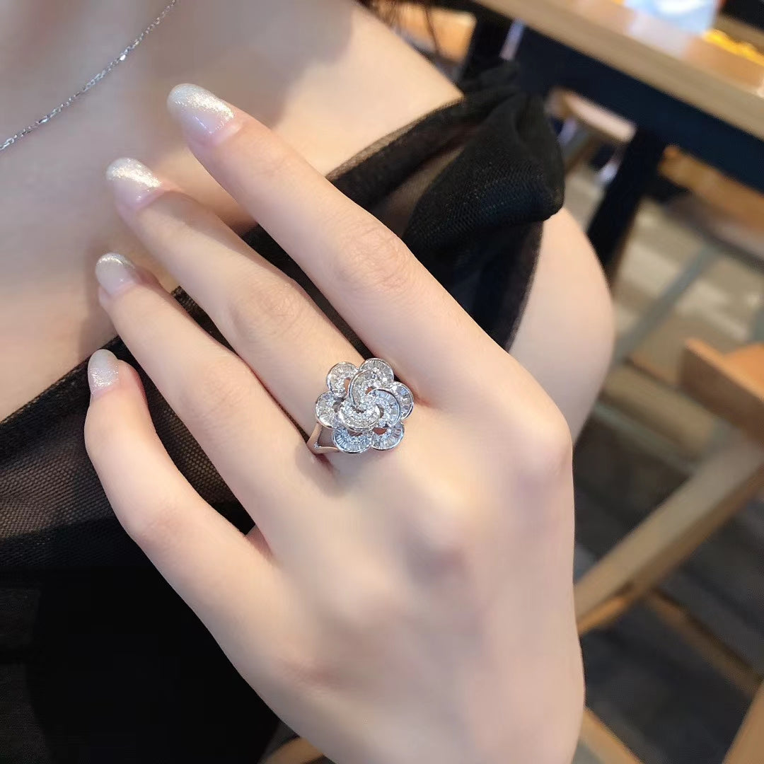 14K Double Layered T-flower Ring