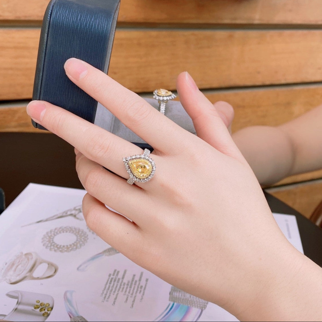 14K Yellow Diamond Water Drop Double Row Straight Arm Ring