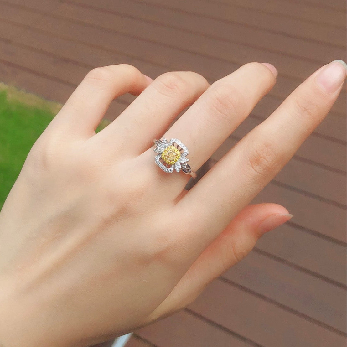 14K Yellow Diamond Butterfly Pillow Ring