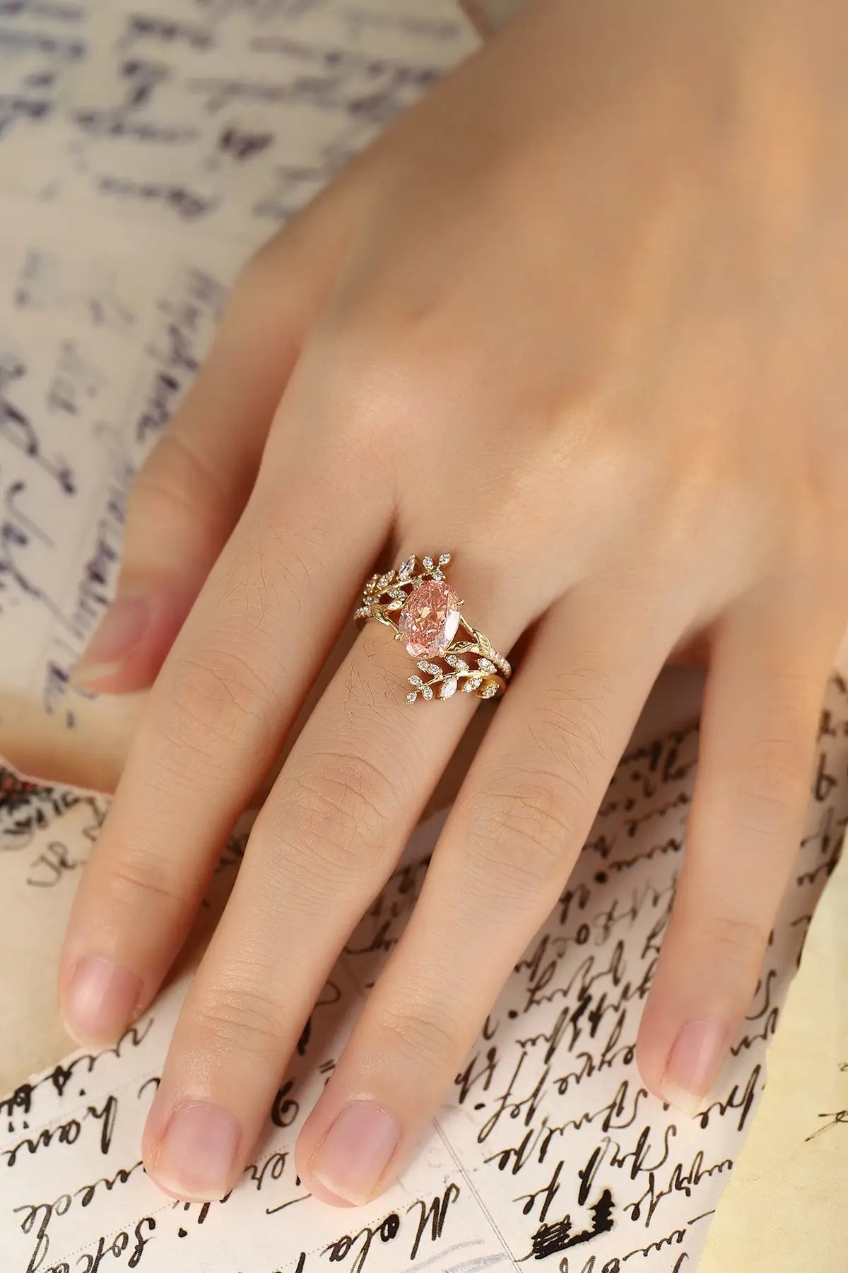 18K 2.2ct Oval Shape Lab Grown Pink Diamond Ring