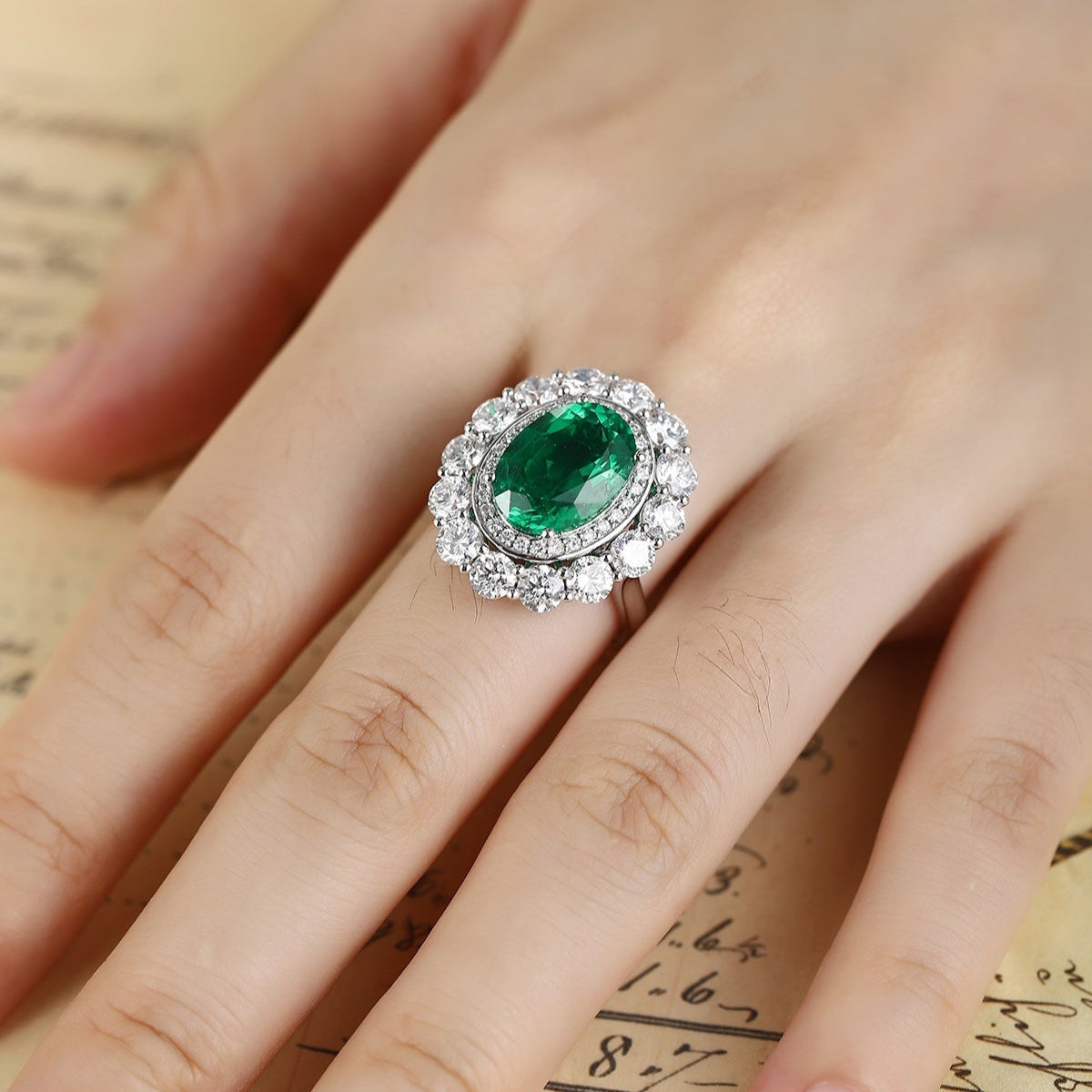 PT950 4.29ct Lad Grown Emerald Rings