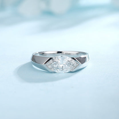 PT950 Platinum 1.00ct Marquise Cut Lab Grown Diamond Ring PTJ120