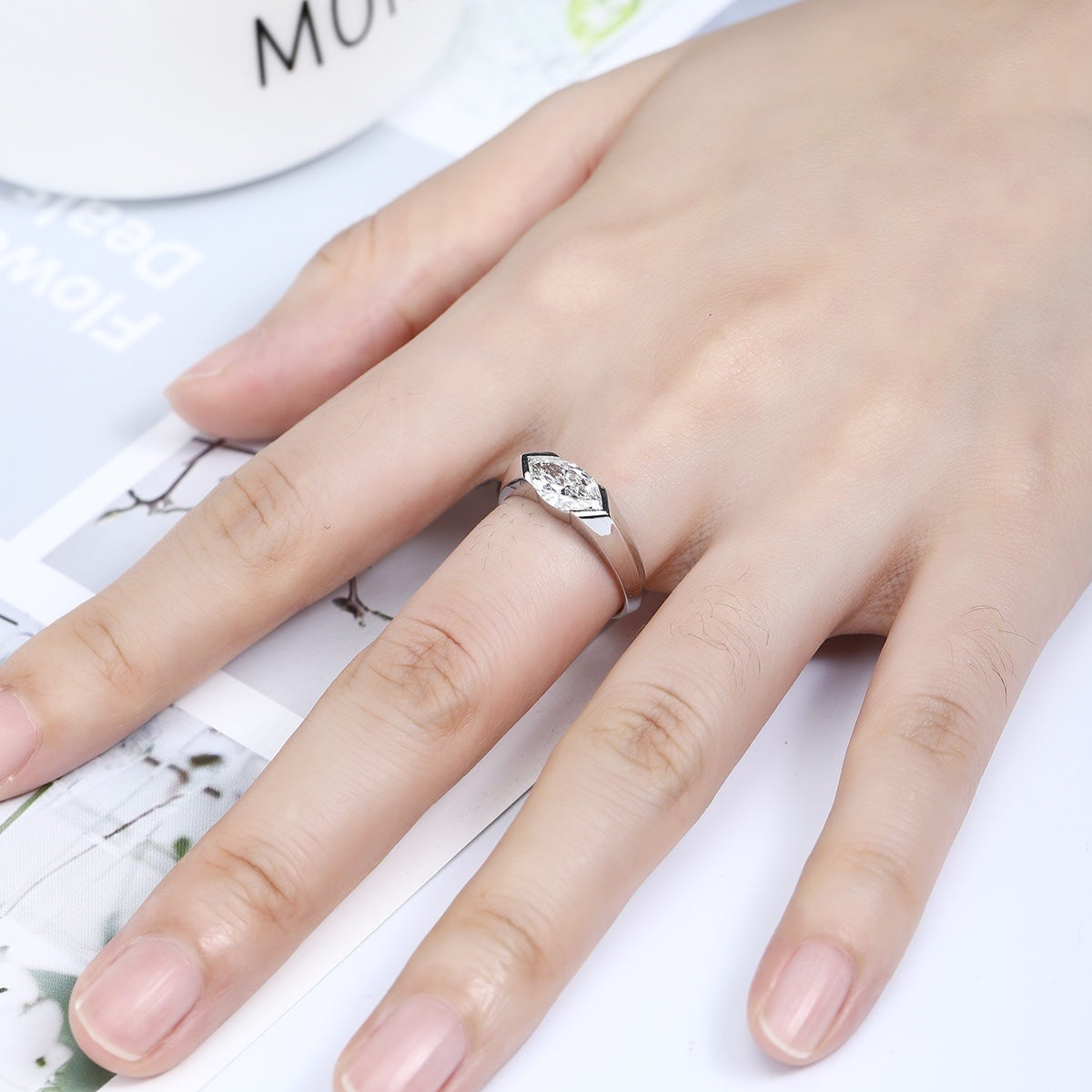 PT950 Platinum 1.00ct Marquise Cut Lab Grown Diamond Ring PTJ120