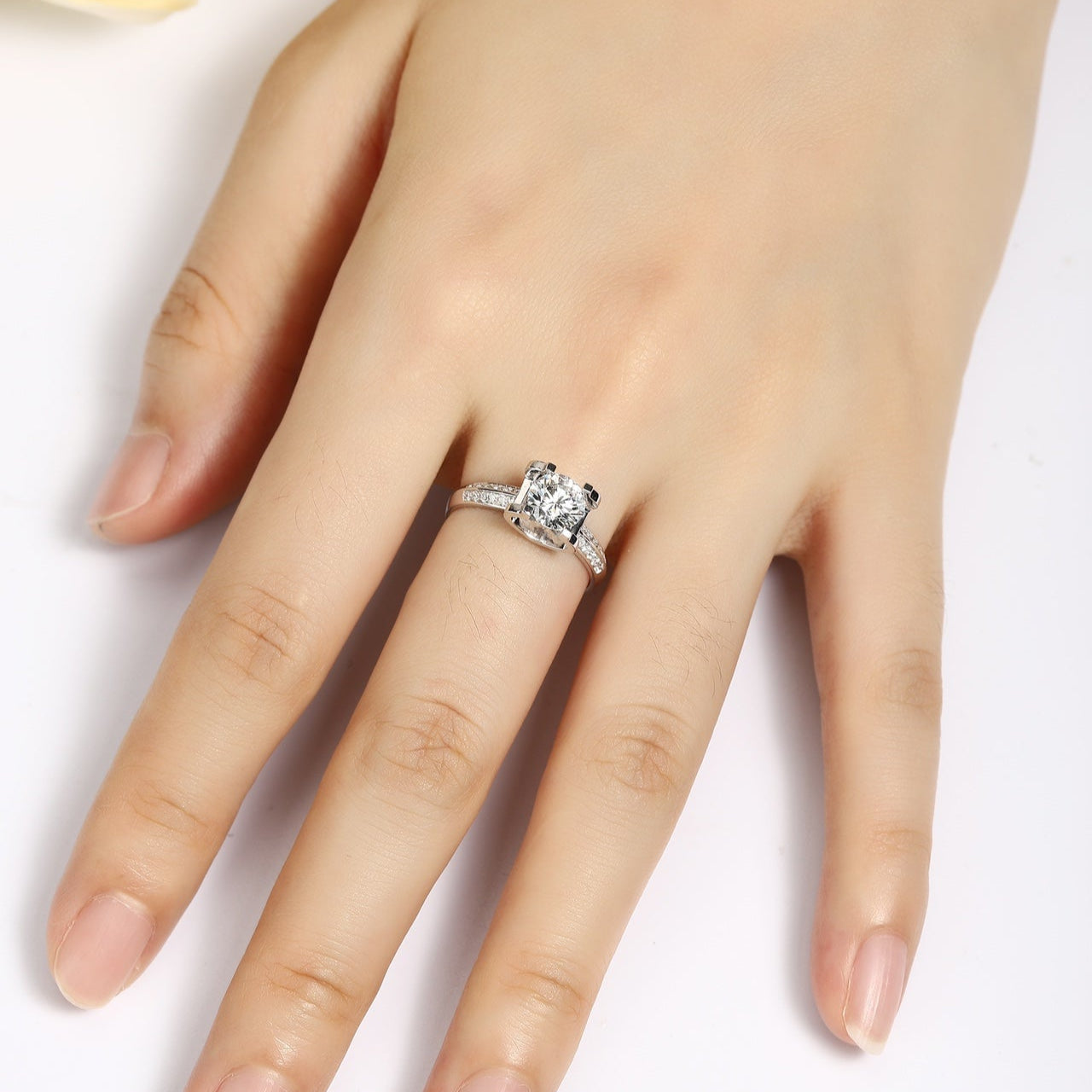 PT950 Platinum 1.07ct Round Lab Grown Diamond Ring MHR025