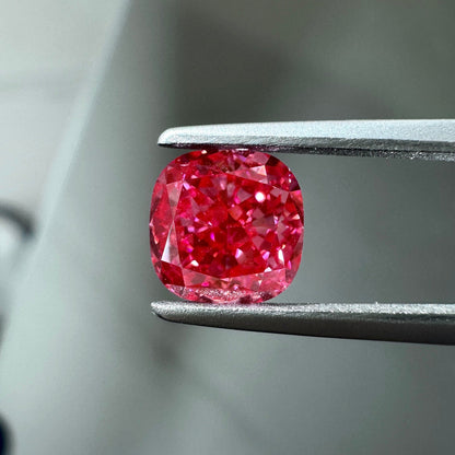 HPHT Lab Grown Red Color Diamonds Cushion Shape 0.5ct~5.0ct VVS/VS With Certificate