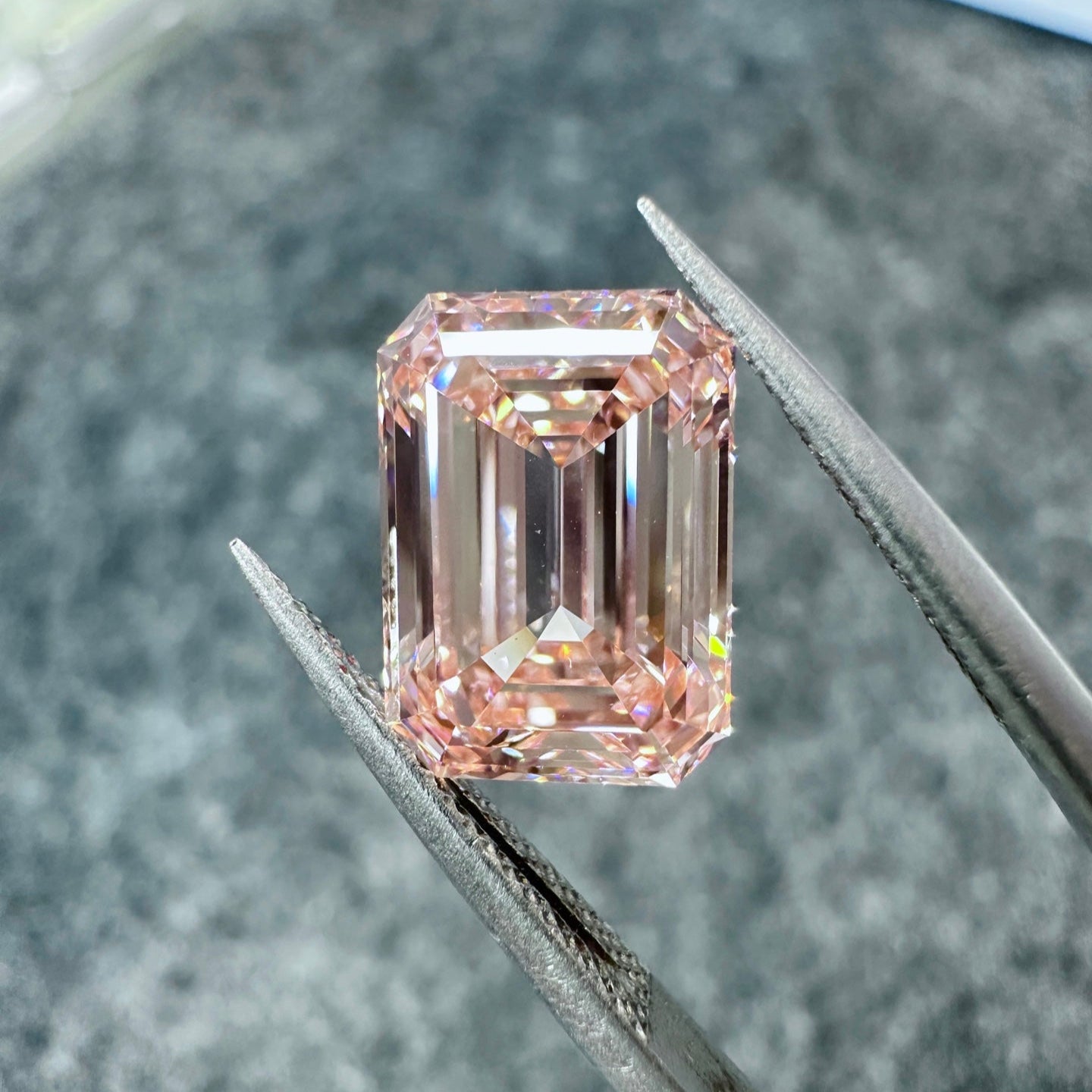 CVD Lab Grown Pink Color Diamonds Emerald Cut 0.5ct~5.0ct With IGI Certificate