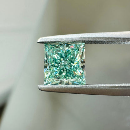 HPHT Lab Grown Green Color Diamonds Princess Cut 0.5ct~5.0ct VVS/VS With IGI Certificate