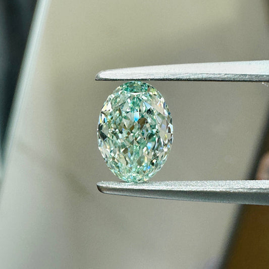 HPHT Lab Grown Green Color Diamonds Oval Shape 0.5ct~5.0ct VVS/VS With IGI Certificate