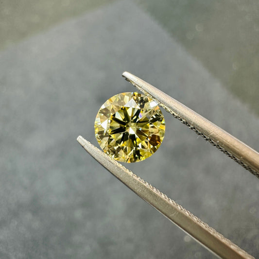 HPHT Lab Grown Yellow Color Diamonds Round Shape 0.5ct~5.0ct VVS/VS With IGI Certificate