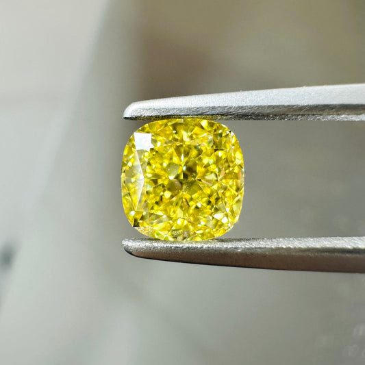HPHT Lab Grown Yellow Color Diamonds Cushion Shape 0.5ct~5.0ct VVS/VS With IGI Certificate