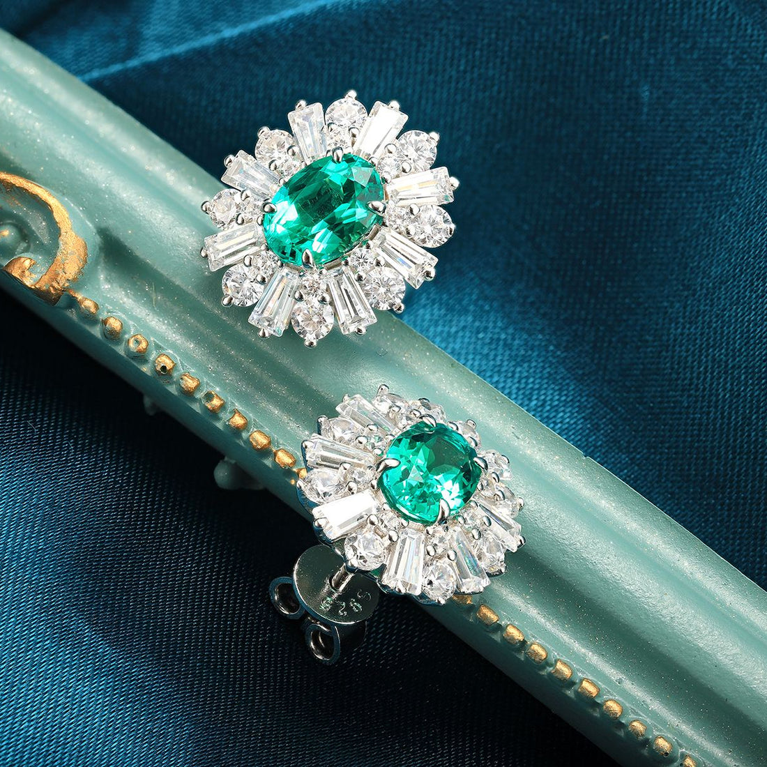 S925 Silver 1.45ct Lab Grown Emerald Earrings JSEGE404Y