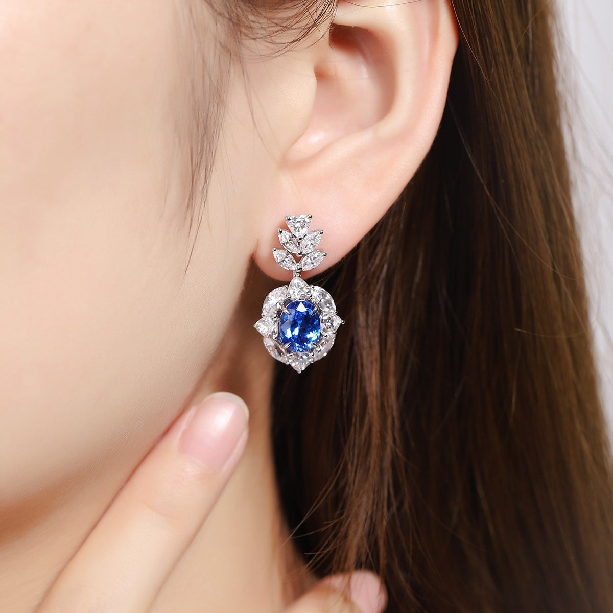 S925 Silver 4.74ct Lab Grown Cobalt Pointed Crystal Earrings A JE526Y