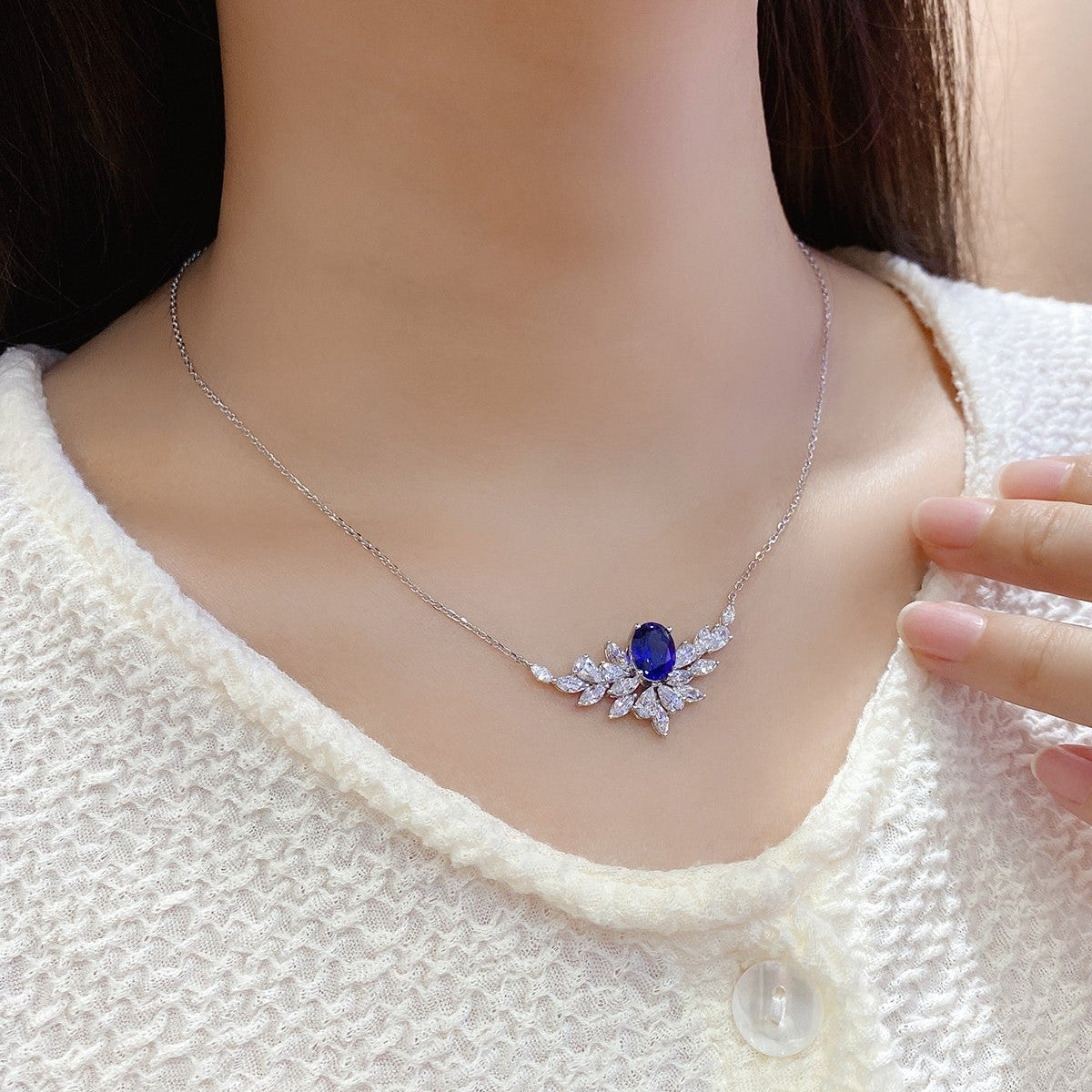 S925 Silver 2.4ct Lab Grown Blue Treasure Necklace A JSABN021Y