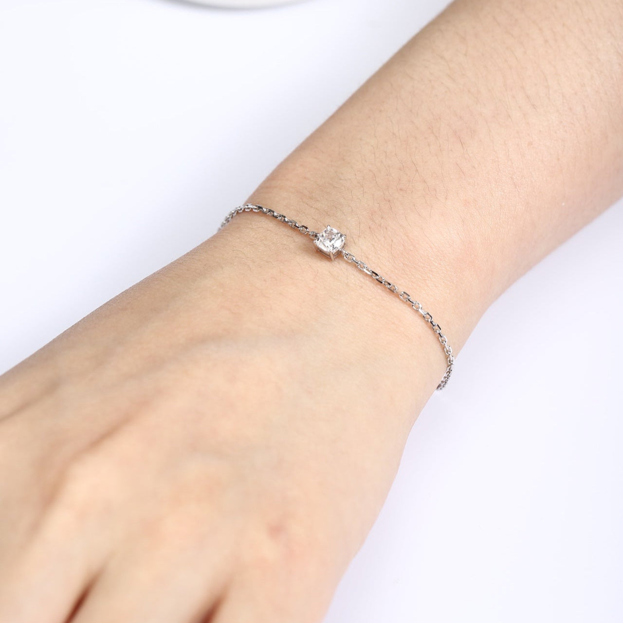 PT950 0.51ct Lab Grown Diamond Pillow Shaped Bracelet