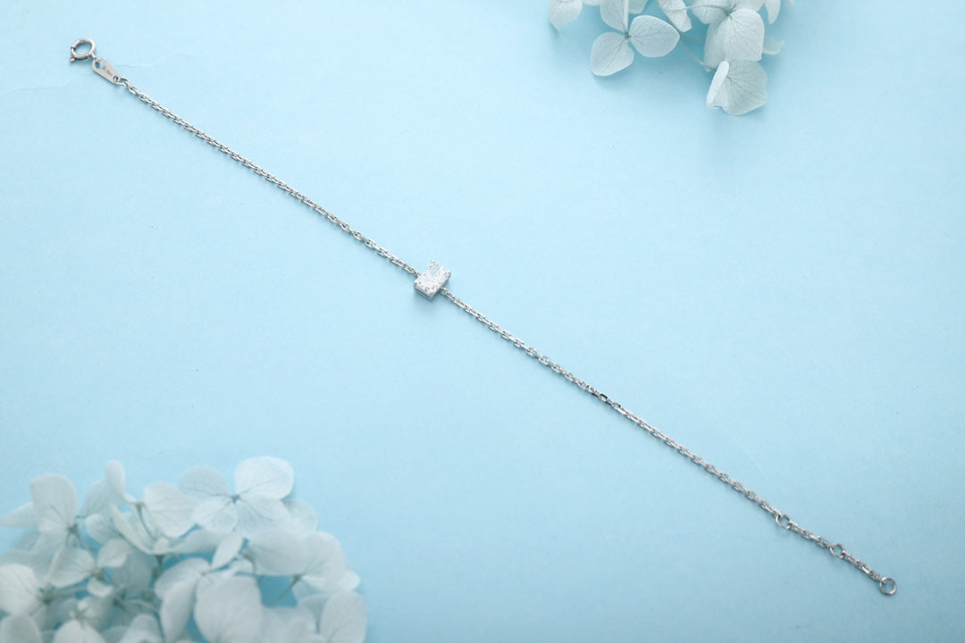 PT950 0.54ct Lab Grown Diamond Radiant Cut Bracelet