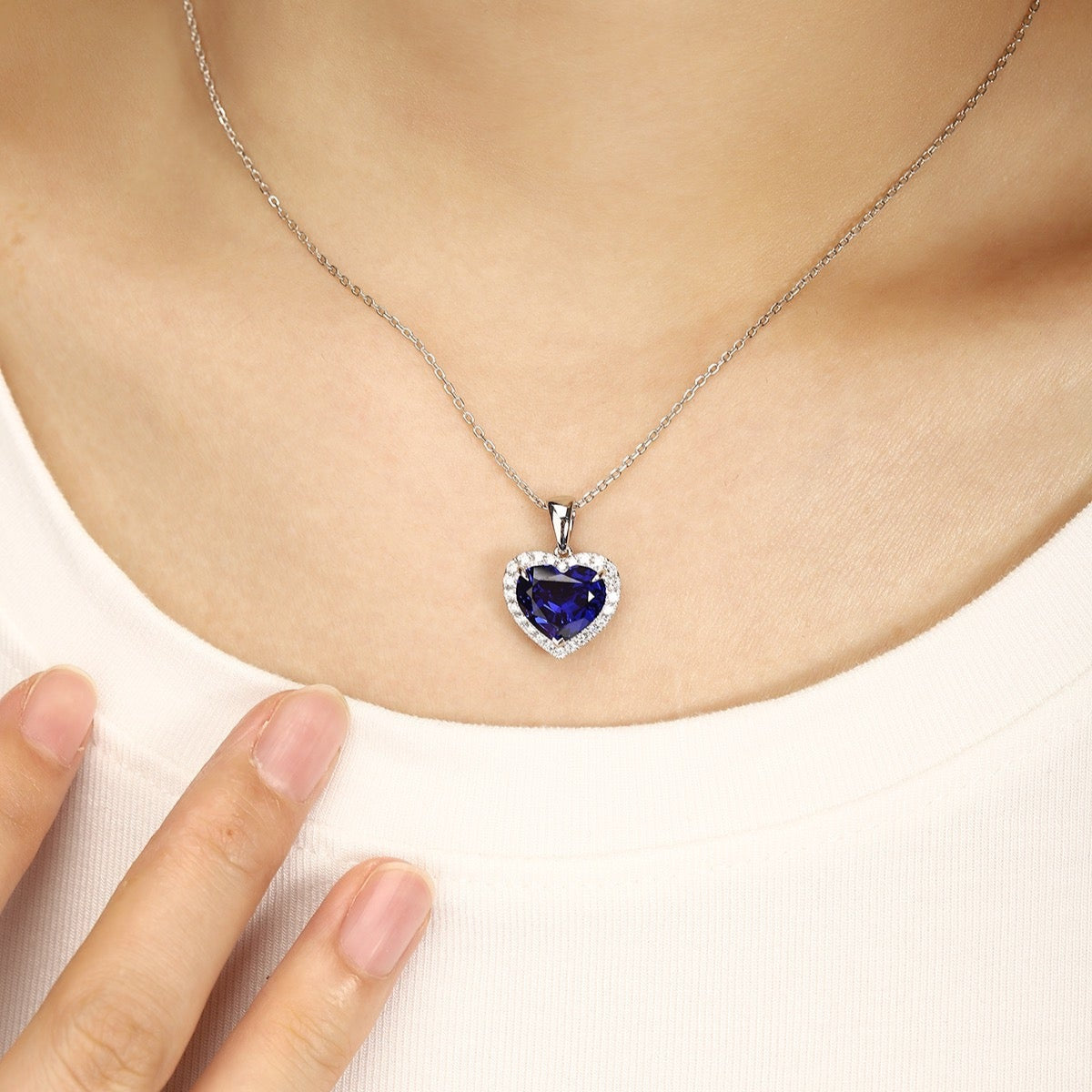 PT950 5.06ct Heart Shape Lab Grown Blue Treasure Pendant (without chain)