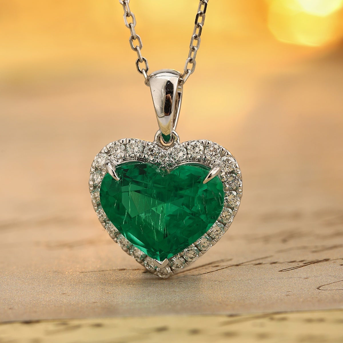 PT950 3.50ct Heart Shape Lab Grown Emerald Pendant (without chain)