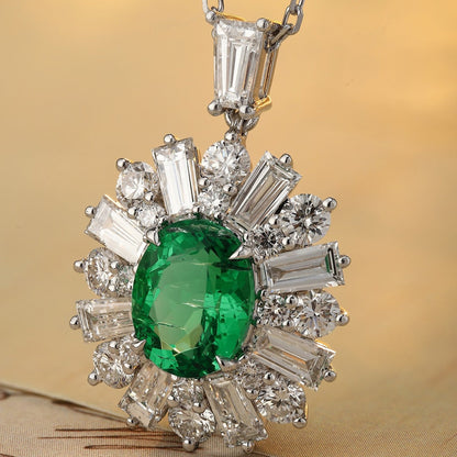 PT950 1.88ct Oval Shape Lab Grown Emerald With Cotton-Like Inclusions Pendant (without chain)