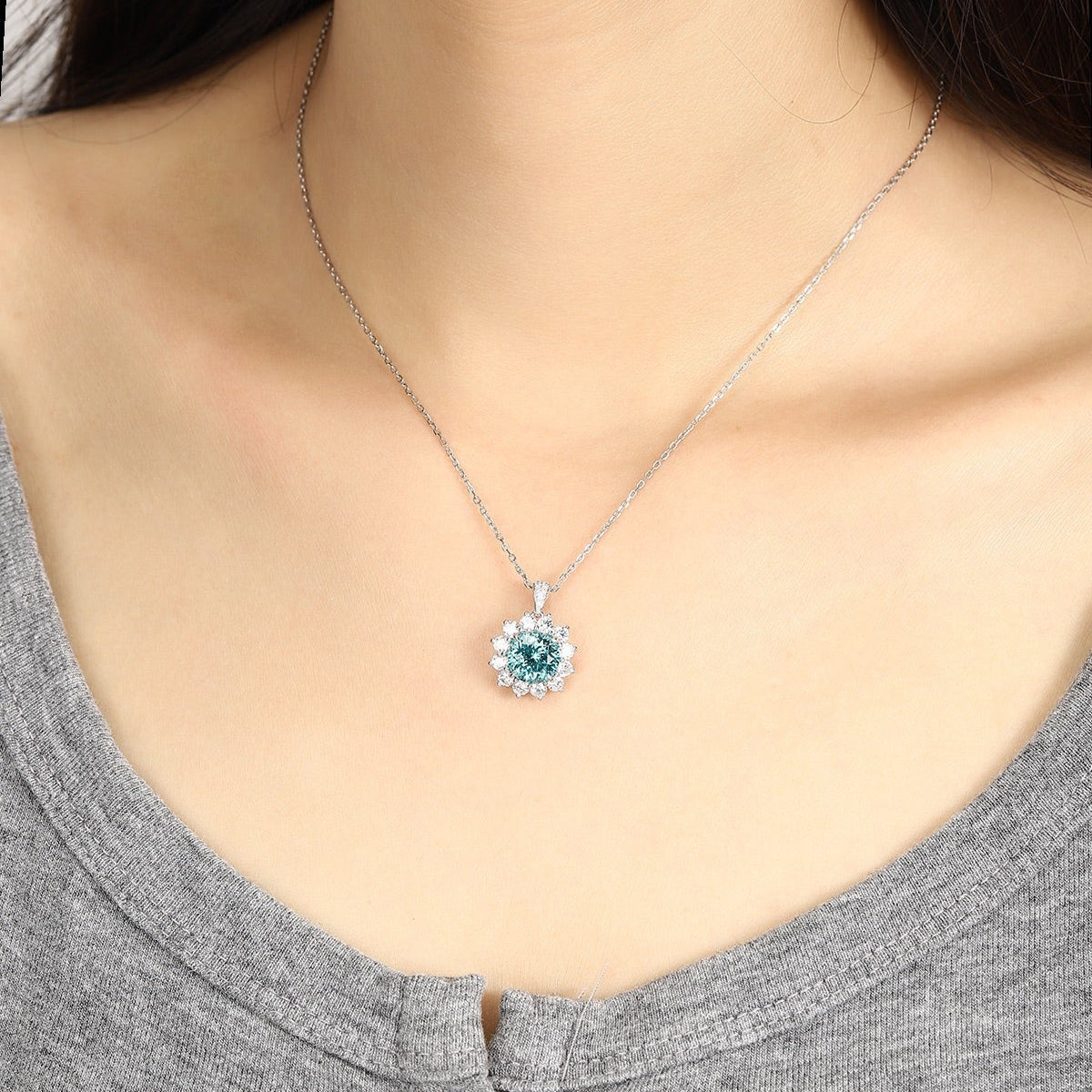 PT950 Lab Grown Paraiba Pendant (without chain)