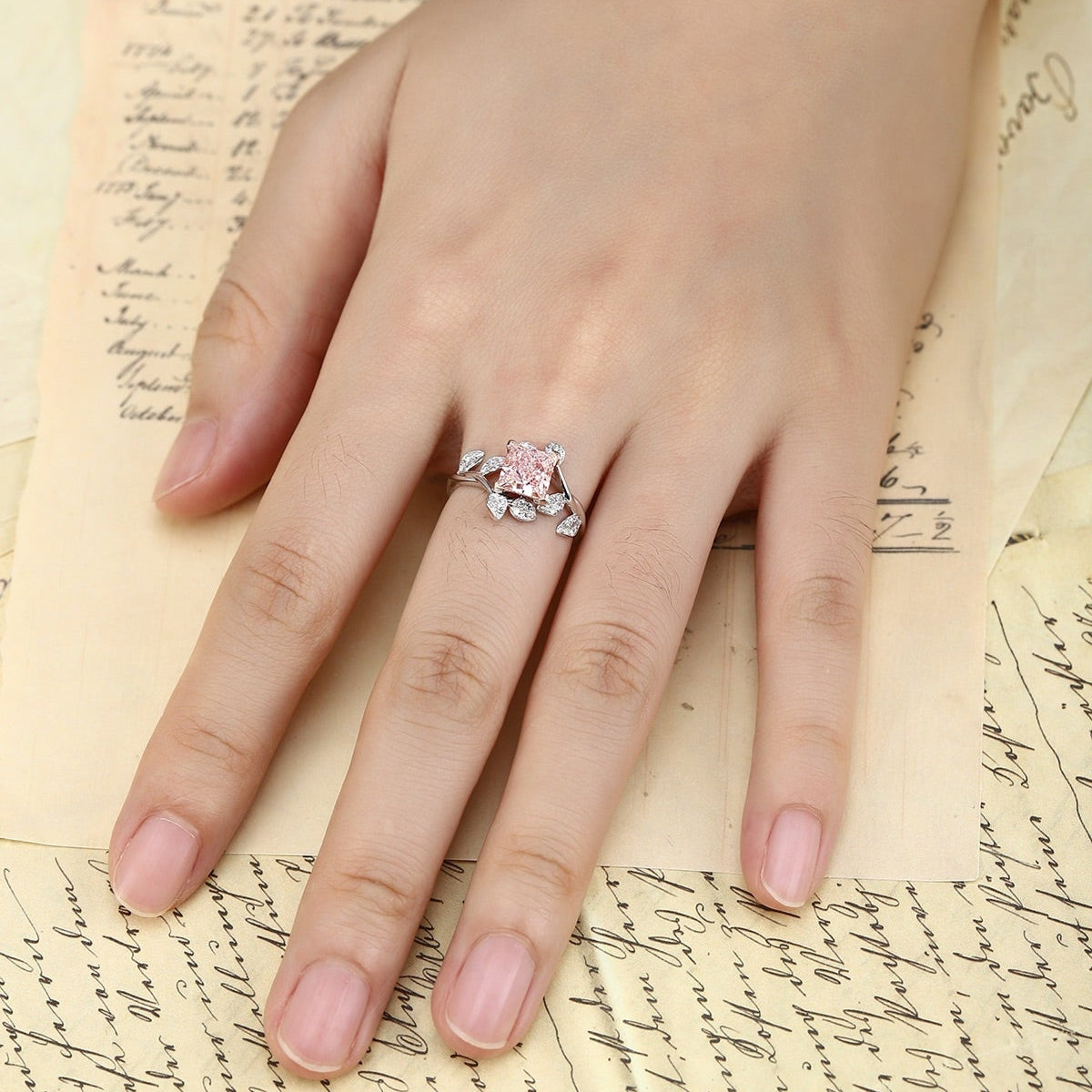 PT950 1.50ct Princess Cut Lab Grown Pink Color Diamonds Ring