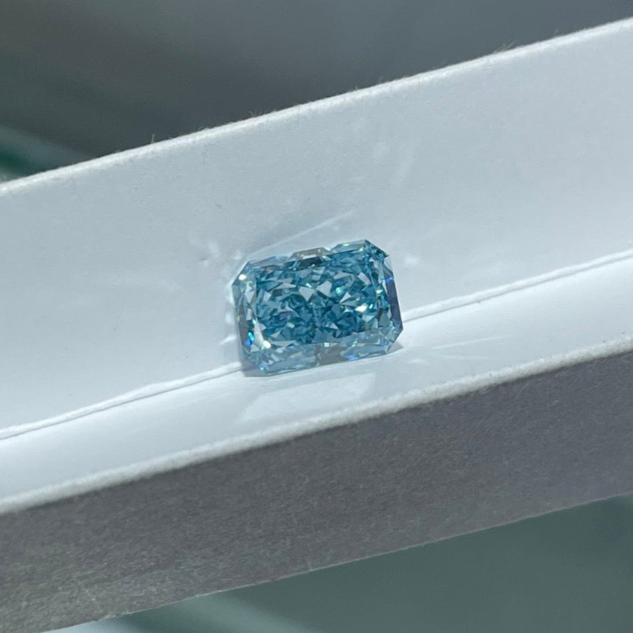 HPHT Lab Grown Blue Color Diamonds Radiant Cut VVS With IGI Certificate