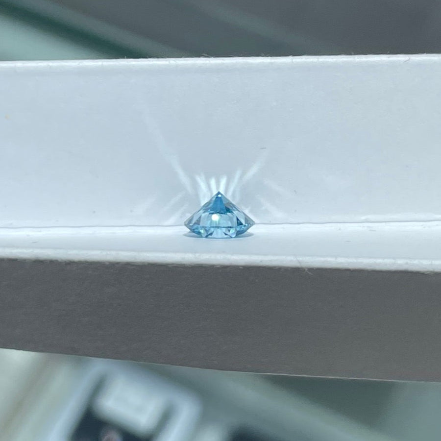 HPHT Lab Grown Blue Color Diamonds Round Cut With IGI Certificate