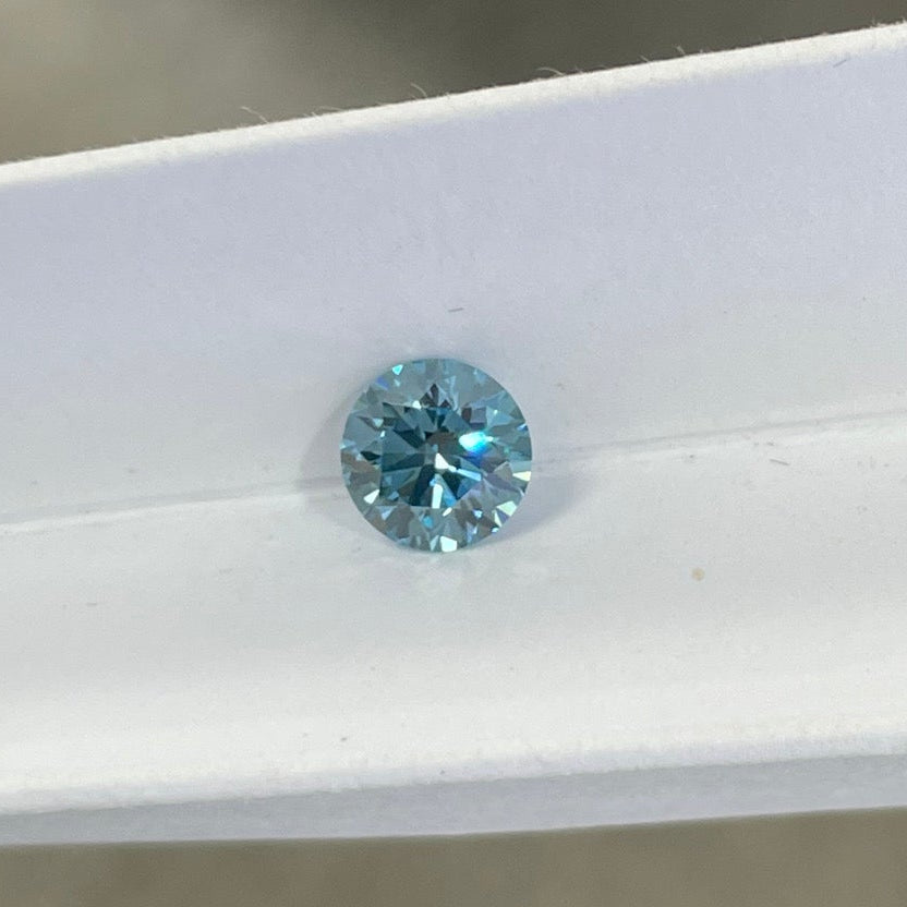 HPHT Lab Grown Blue Color Diamonds Round Cut With IGI Certificate