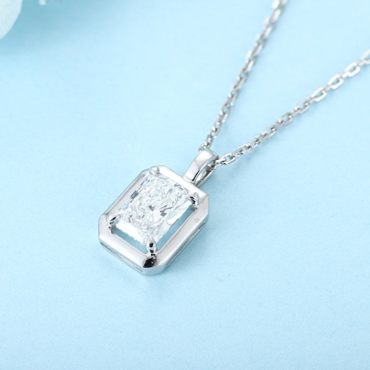 PT950 1.03ct Lab Grown Diamond Radiant Cut Pendant (without chain)
