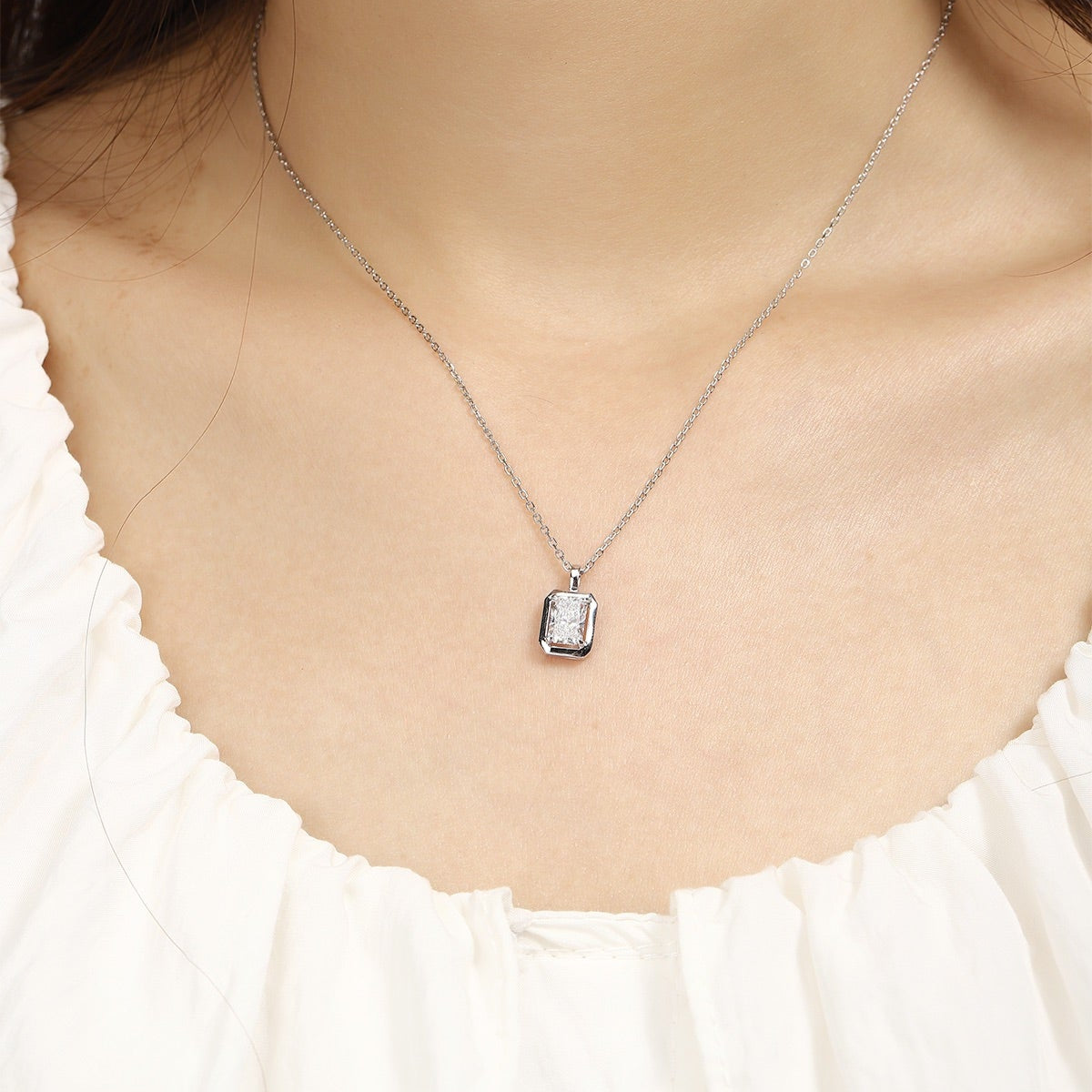 PT950 1.03ct Lab Grown Diamond Radiant Cut Pendant (without chain)
