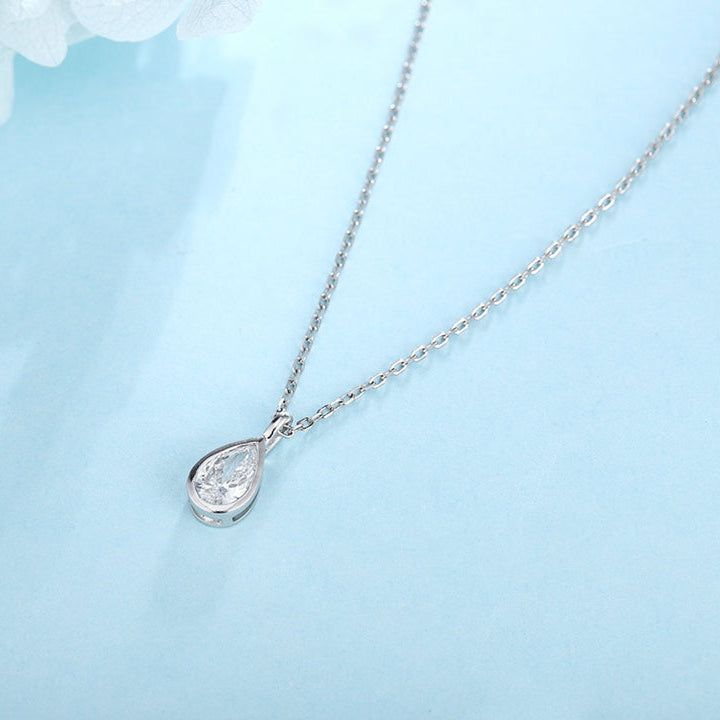 PT950 0.53ct Pear Shape Lab Grown Diamond Pendant (without chain)