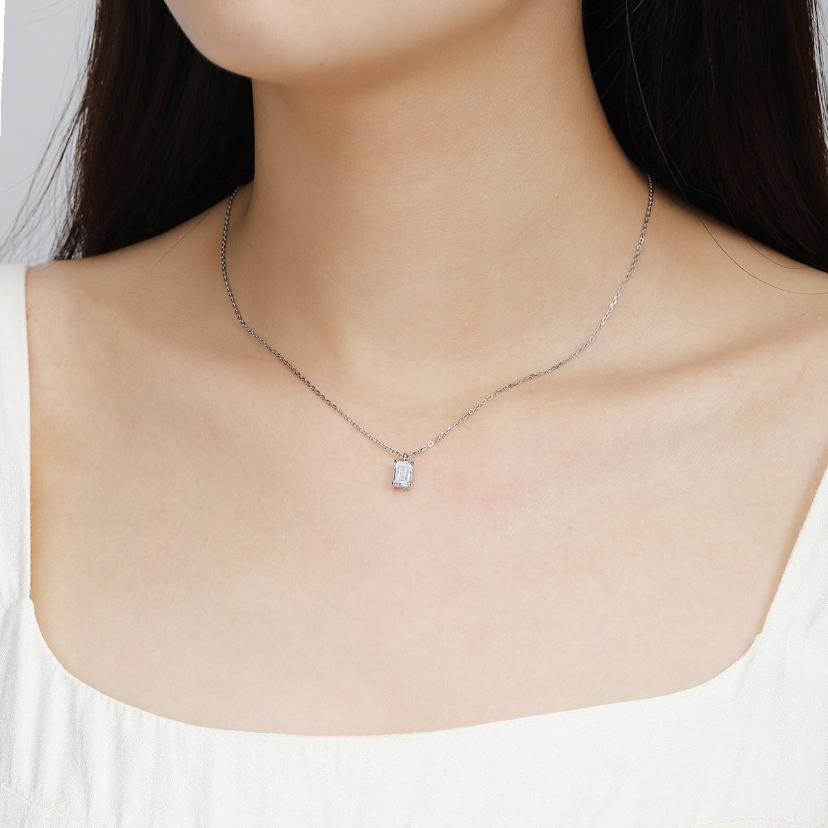 PT950 1.07ct Emerald Cut Lab Grown Diamond Pendant (without chain)