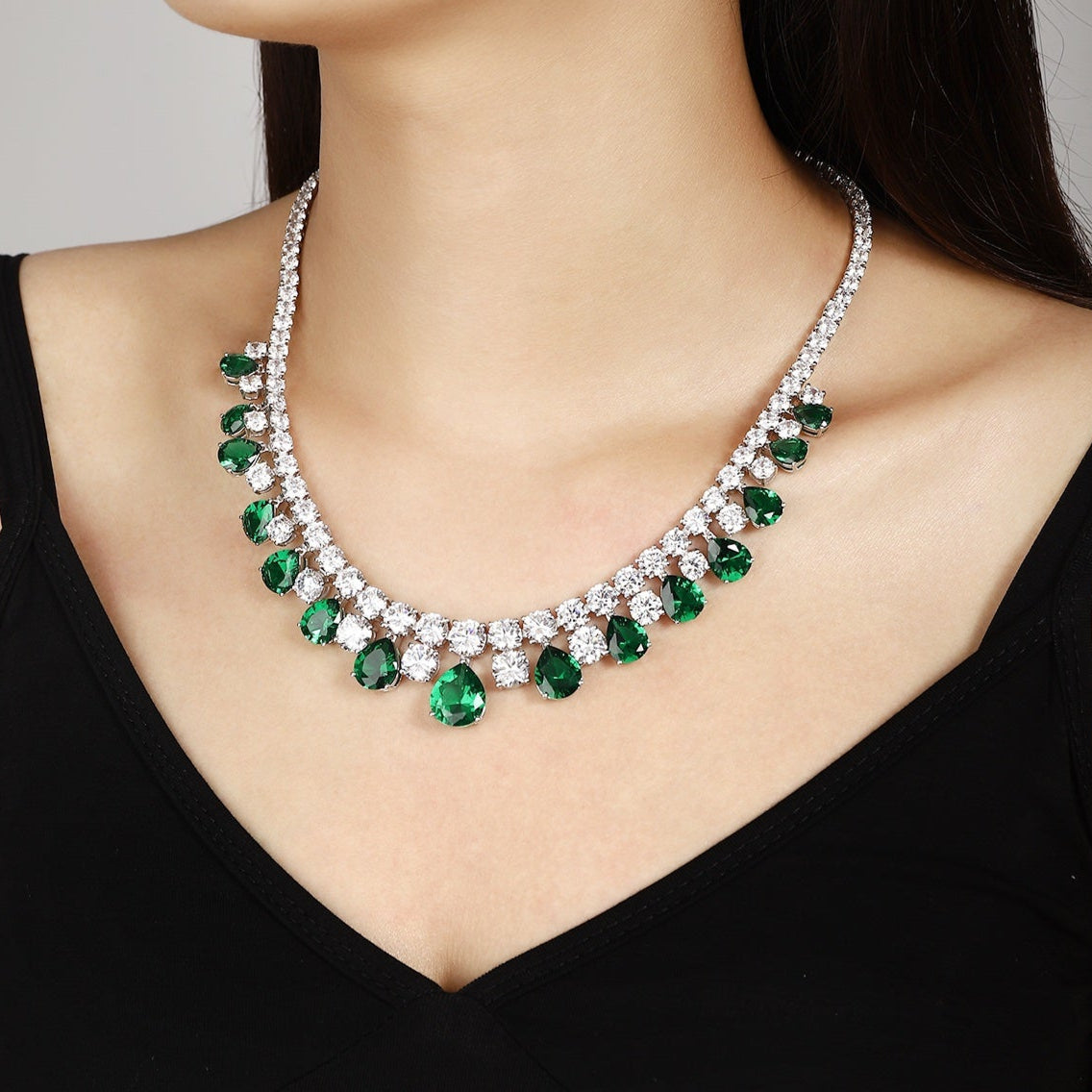 S925 Silver 40.98ct Green Nano Necklace A