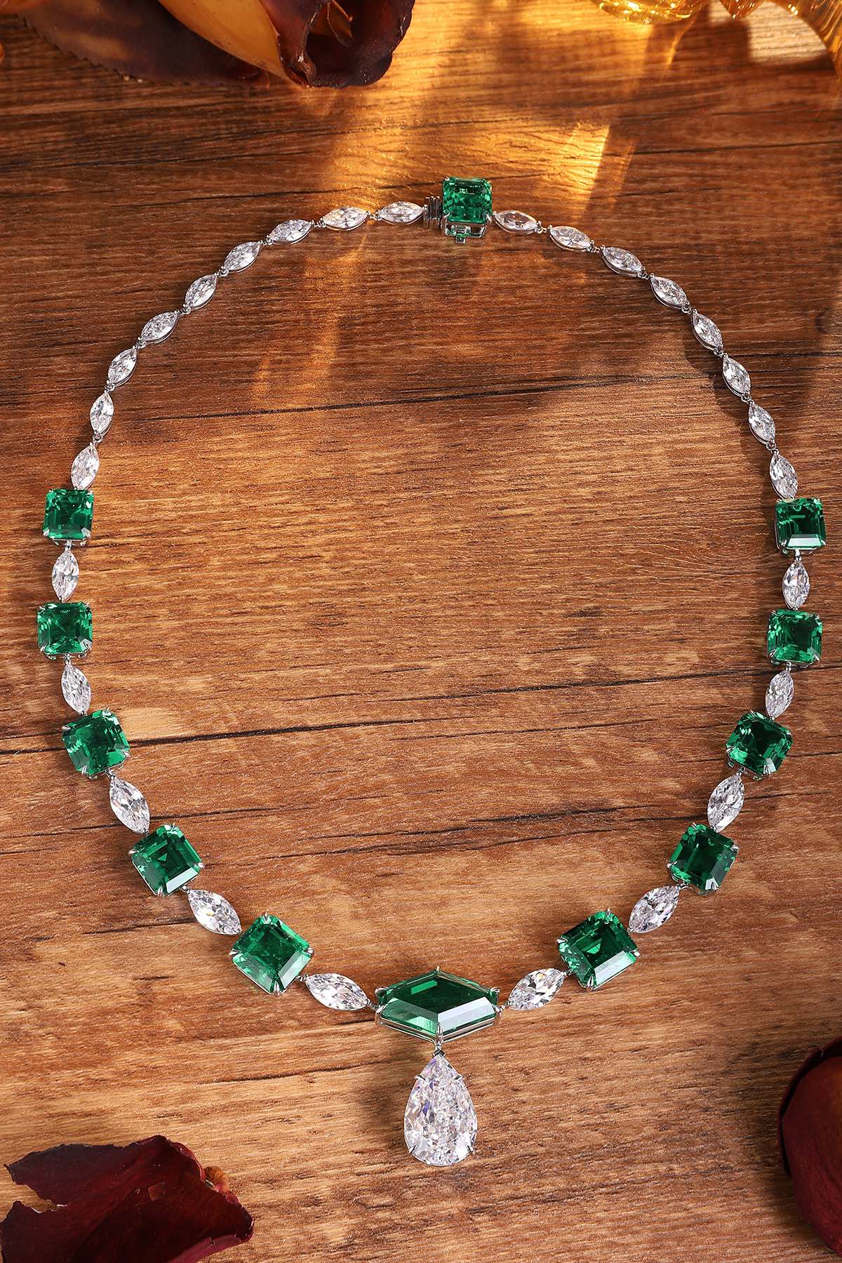 S925 Silver 61.68ct Lab Grown Emerald Necklace W