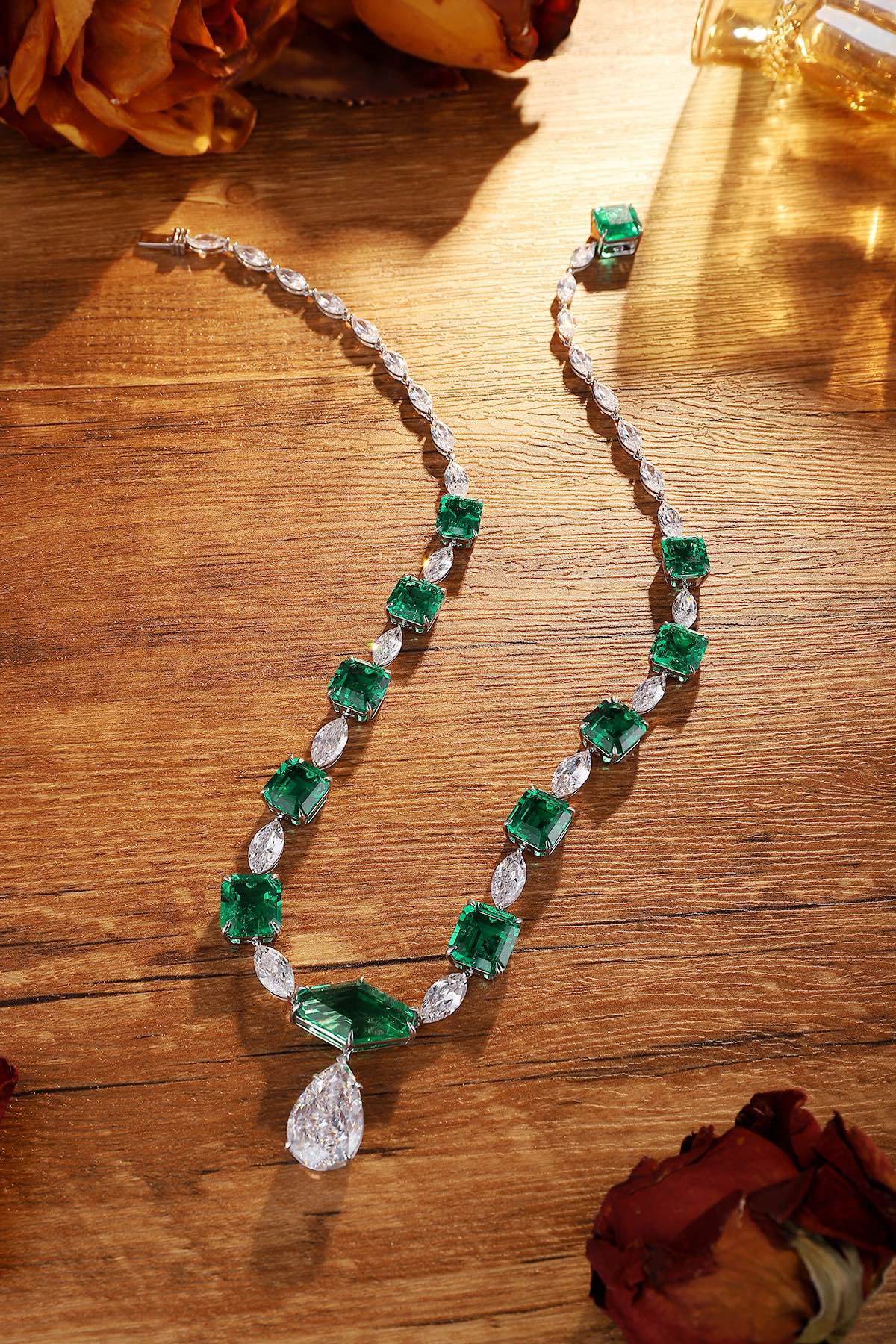 S925 Silver 61.68ct Lab Grown Emerald Necklace W