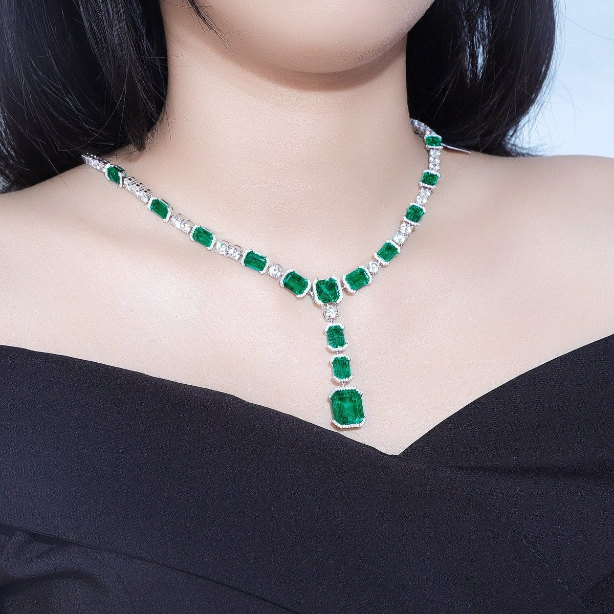 S925 Silver 38.35ct Synthetic Emerald Luxury Chain A