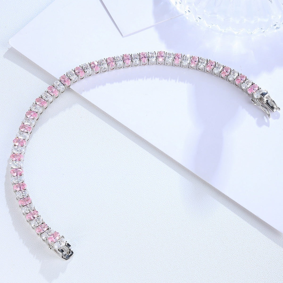 S925 Silver Powder White Sparkling Diamond Zircon Oval Shaped Bracelet W