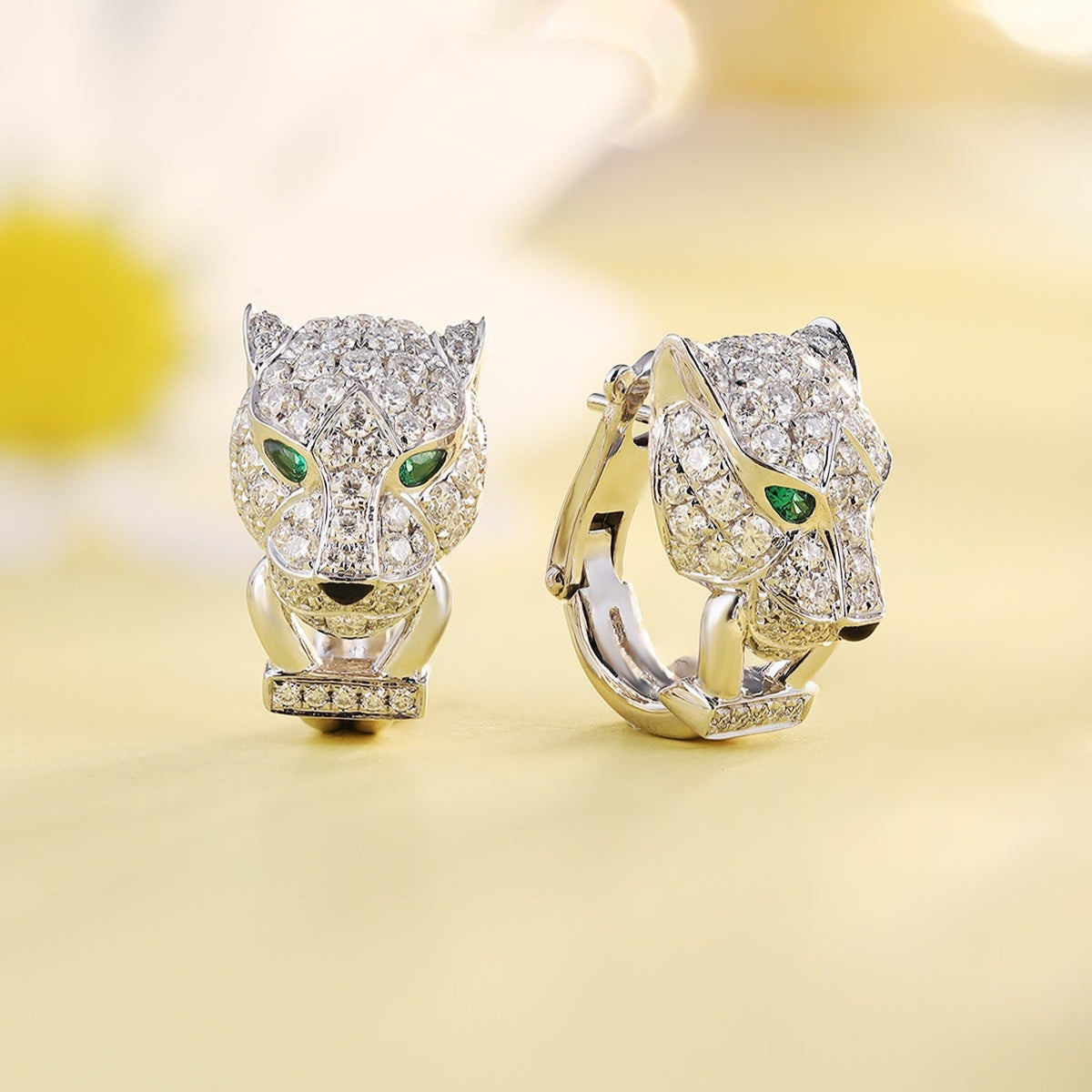 9K Gold Synthetic Emerald Ear Clip A