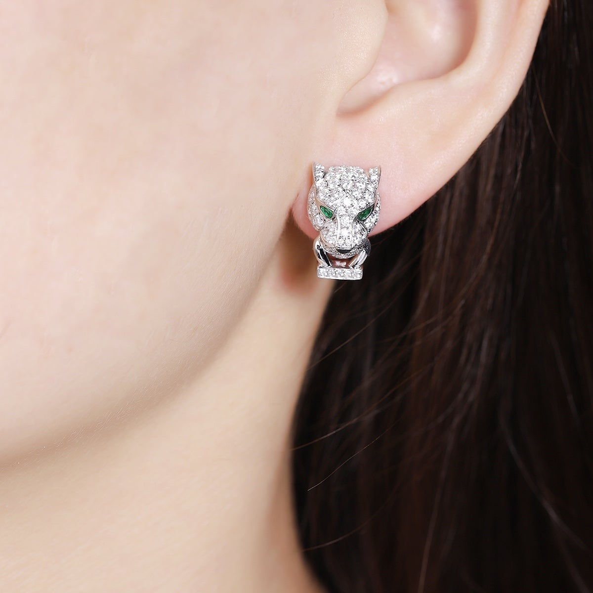 9K Gold Synthetic Emerald Ear Clip A