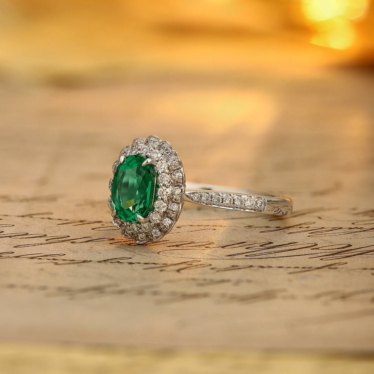PT950 0.83ct Oval Shape Lab Grown Emerald Ring