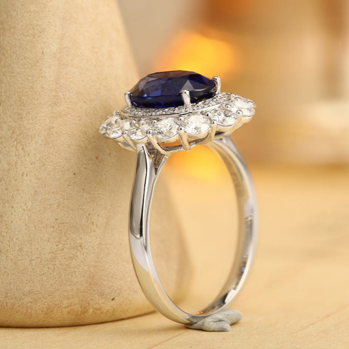 PT950 2.67ct Oval Shape Lab Grown Blue Treasure Ring