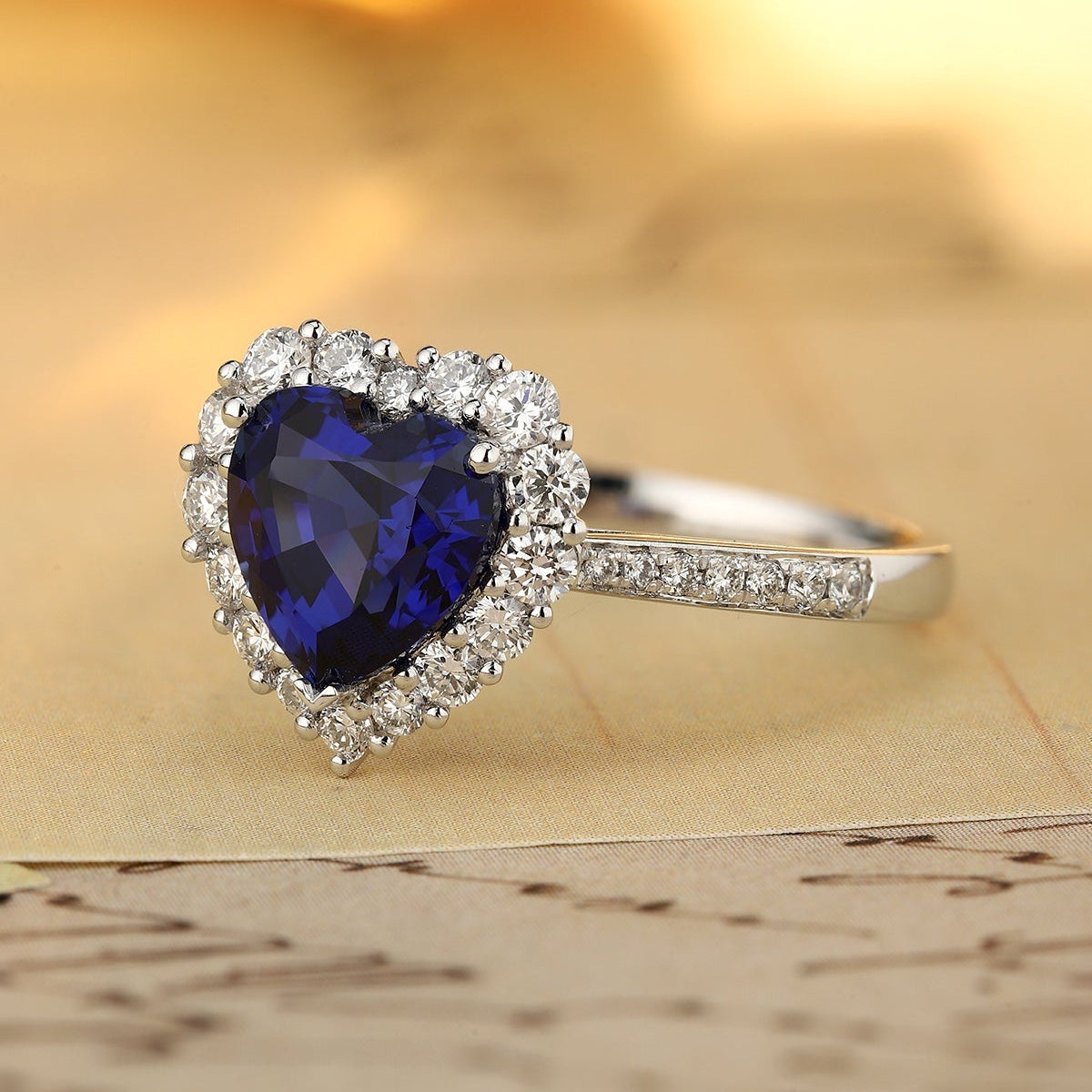 PT950 1.26ct Heart Shape Lab Grown Blue Treasure Ring