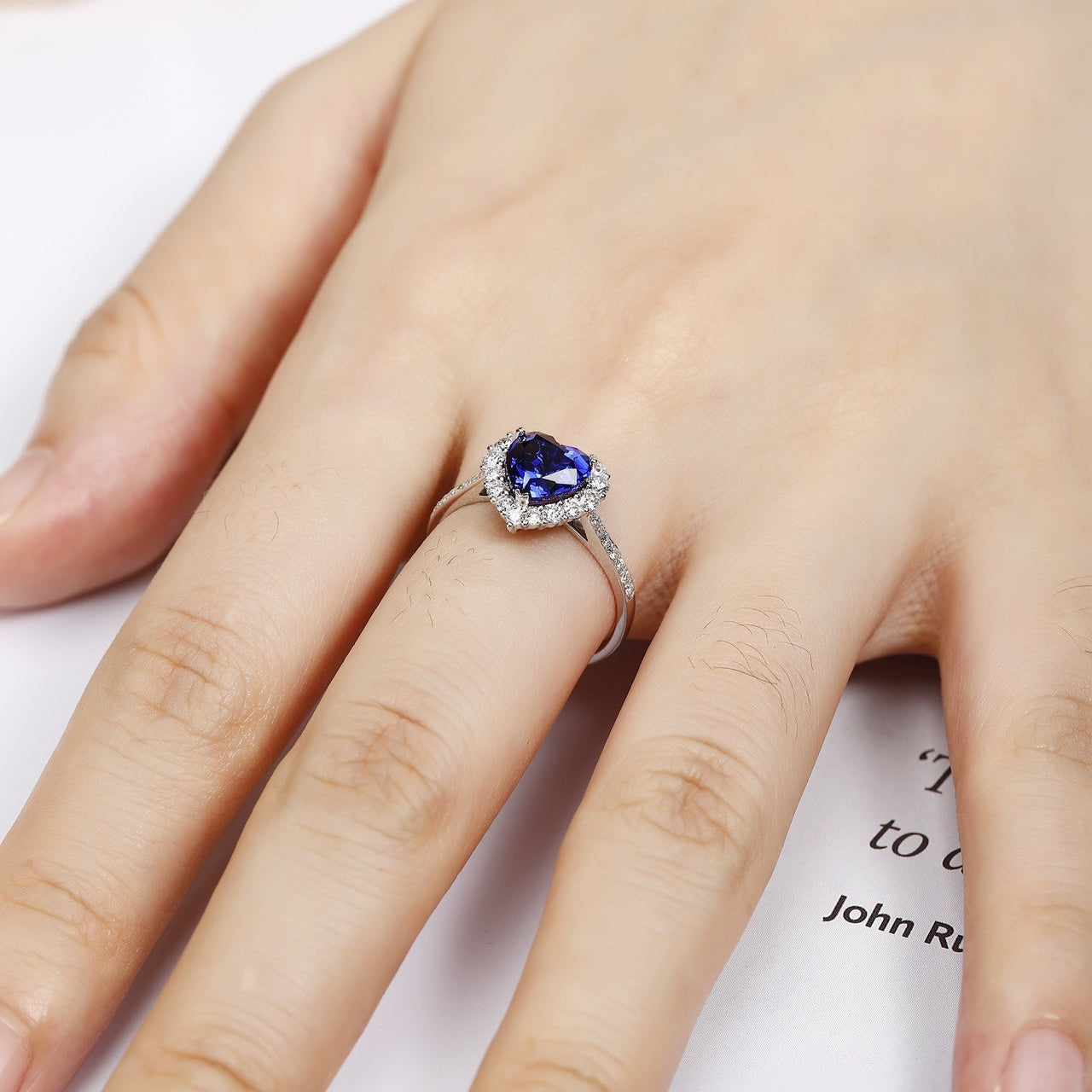 PT950 1.26ct Heart Shape Lab Grown Blue Treasure Ring