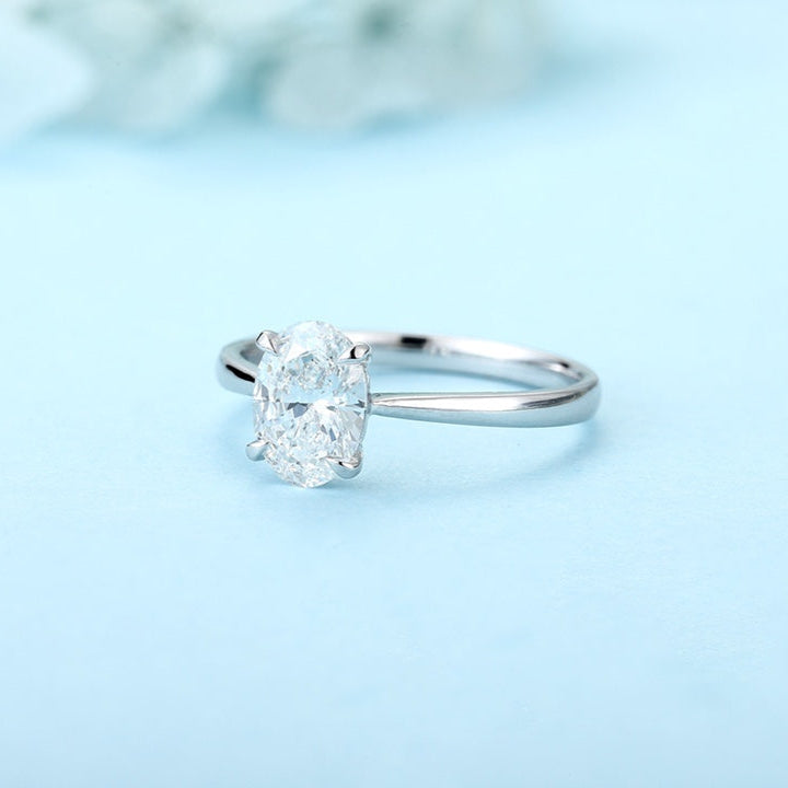 PT950 1.00ct Oval Shaped Lab Grown Diamond Single Diamond Ring