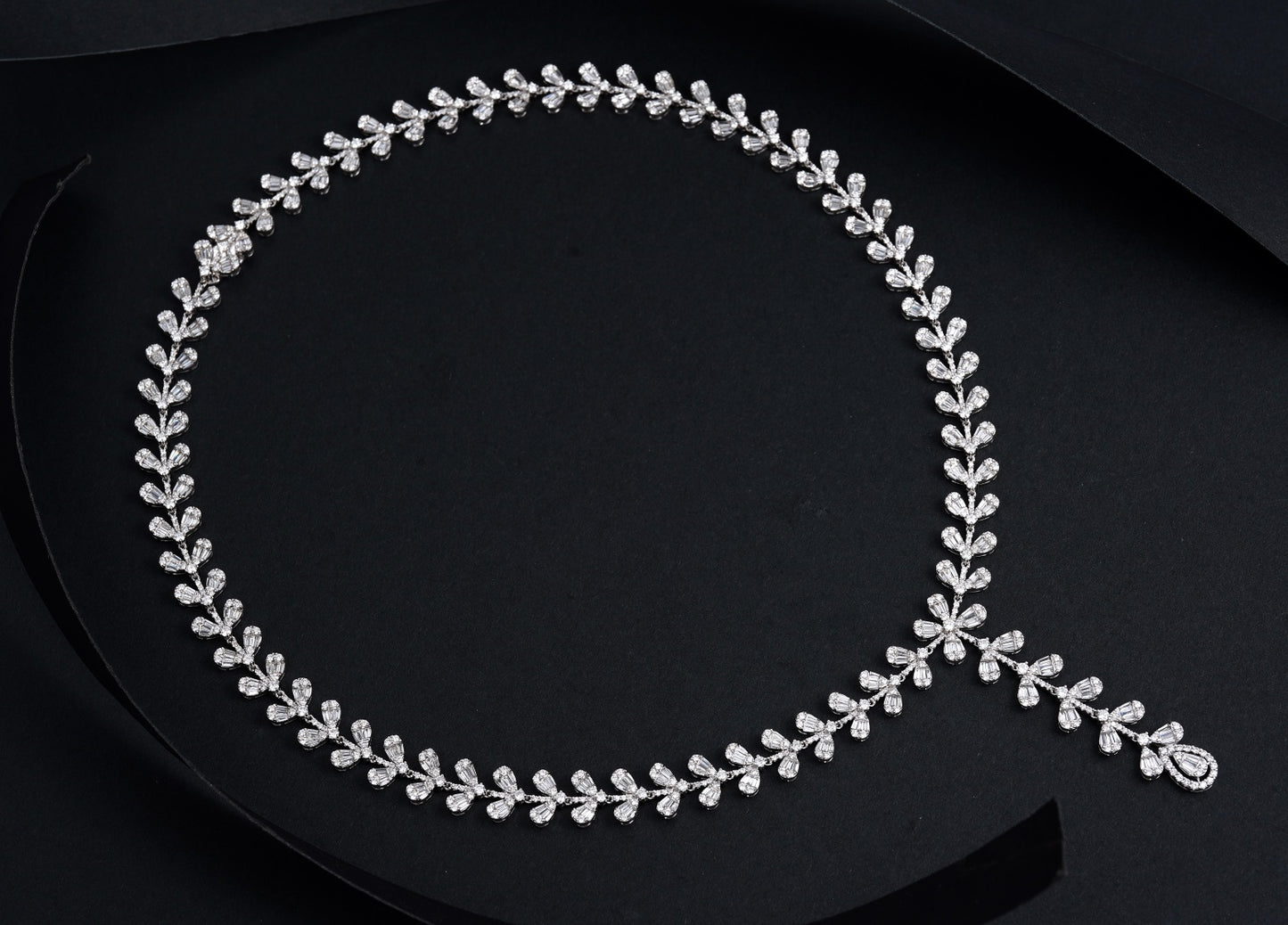 18K Lab Grown Diamond Splicing Water Drop Chain