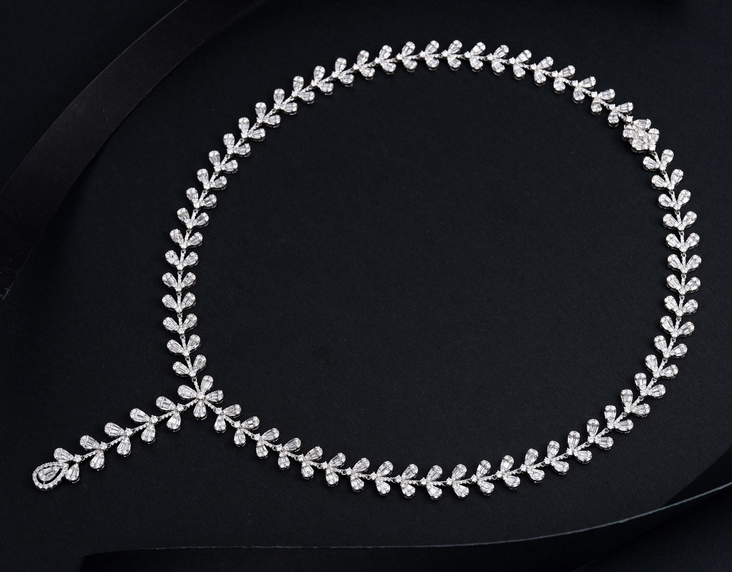 18K Lab Grown Diamond Splicing Water Drop Chain
