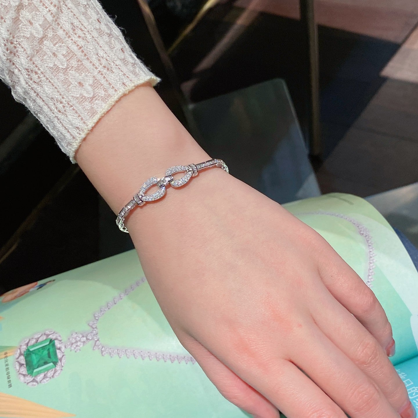 14K Lab Grown Diamond T-round Double Buckle Bracelet