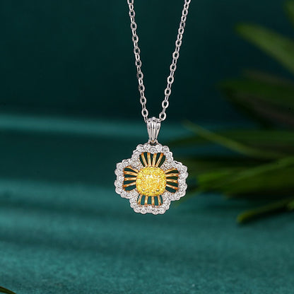Yellow Diamond Round Diamond Four Leaf Pendant